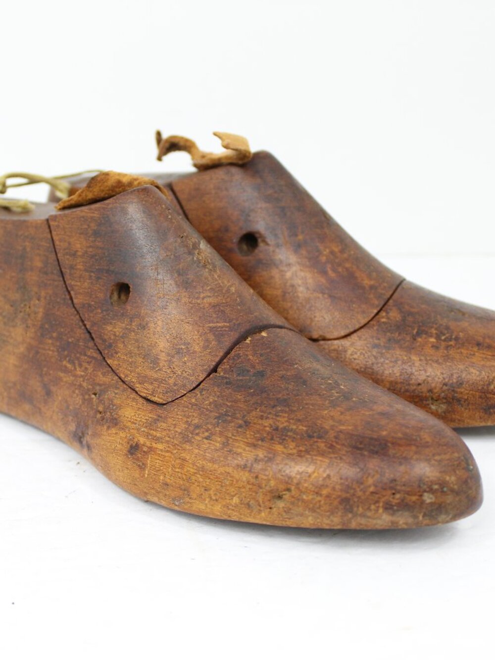 Pair Hand-Carved Collectible Wooden Cobblers Shoe Form Antique Industrial